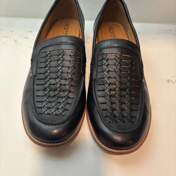 Preowned Earth Women's, Elona Loafer Size 11 - Picture 3 of 9